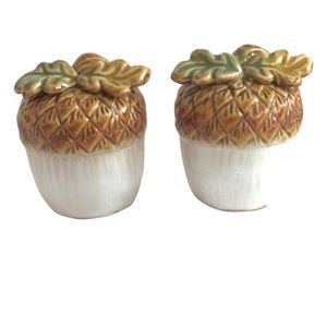🆕 Gibson Home Acorn Salt and Pepper Shakers